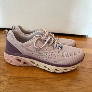 Women’s Skechers Glide-Step